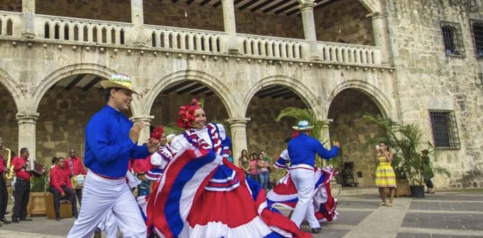 explore the history & culture of Santo Domingo City